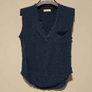 TNA Navy V‑Neck Sleeveless Tank with Chest Pocket